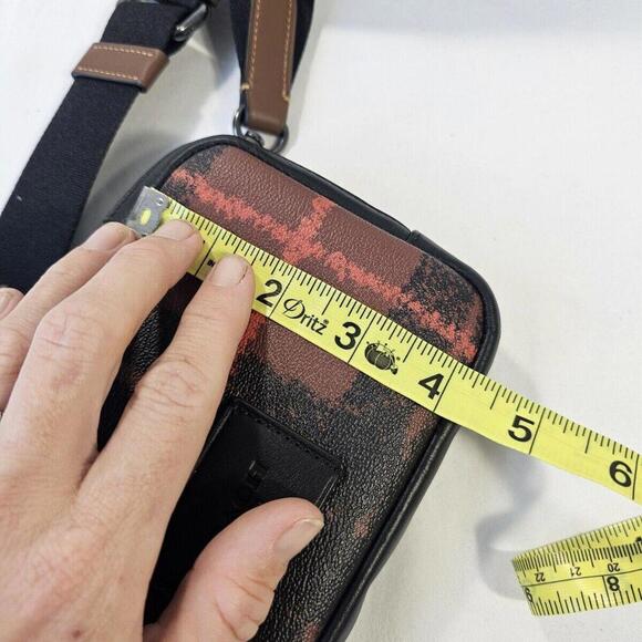 New COACH Carrier Phone Crossbody With Window Pane Plaid Print Black Brown - Picture 8 of 8